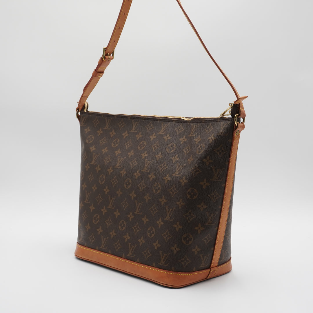 LOUIS VUITTON Monogram Amfersley Vanity Shoulder Bag