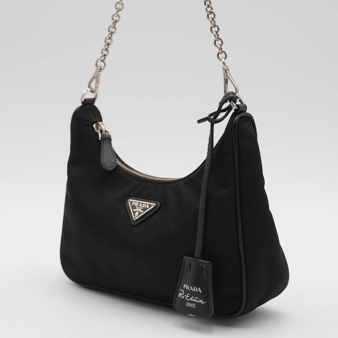 PRADA Black Nylon Re-Edition 2005 Shoulder Bag