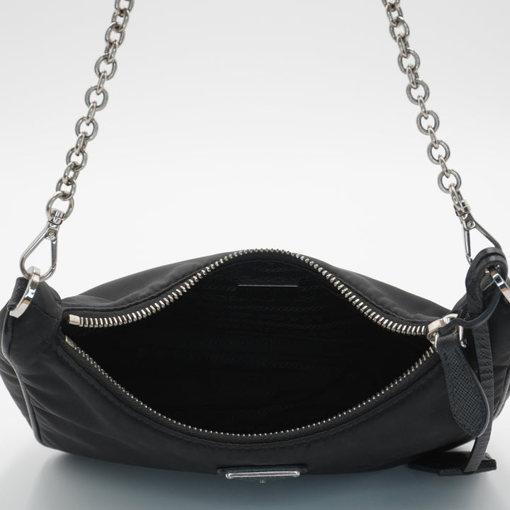 PRADA Black Nylon Re-Edition 2005 Shoulder Bag