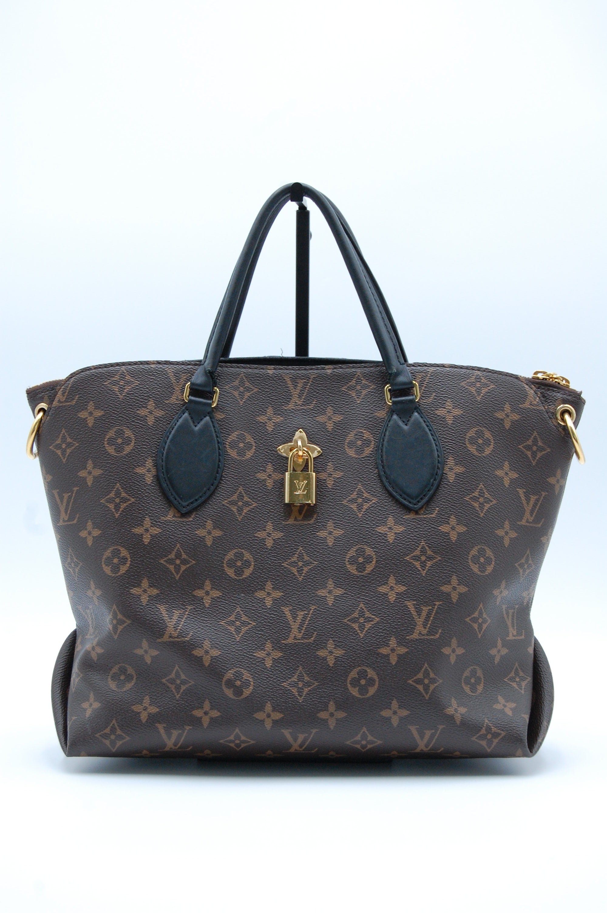 LOUIS VUITTON Monogram Flower Zipped Tote bag BAGPHIC